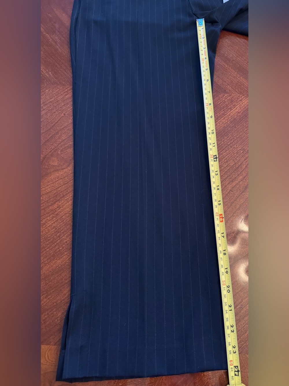 Old Navy Capris Women's Black Pinstripe Capris Size 6 **NWT** - Picture 7 of 13